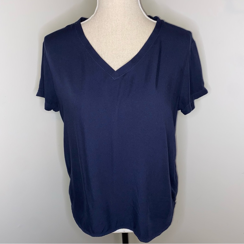 Cloth & Stone V-neck rayon navy blue cap sleeve tee shirt size Small